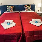 Hostel In & *