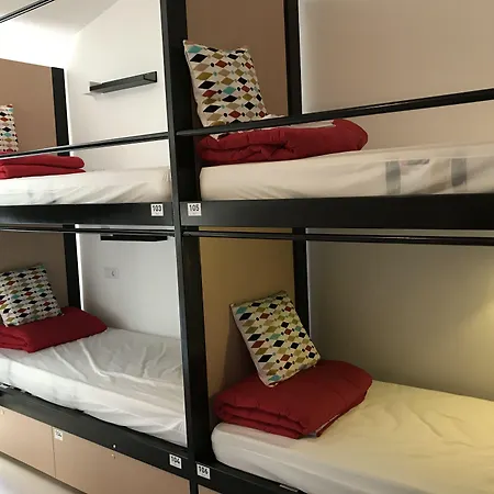 Hostel In &