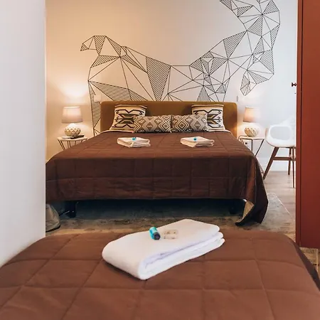 Hostel In &
